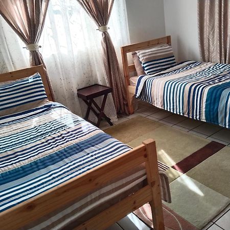نيوكاسل Oak Gardens Bed And Breakfast المظهر الخارجي الصورة