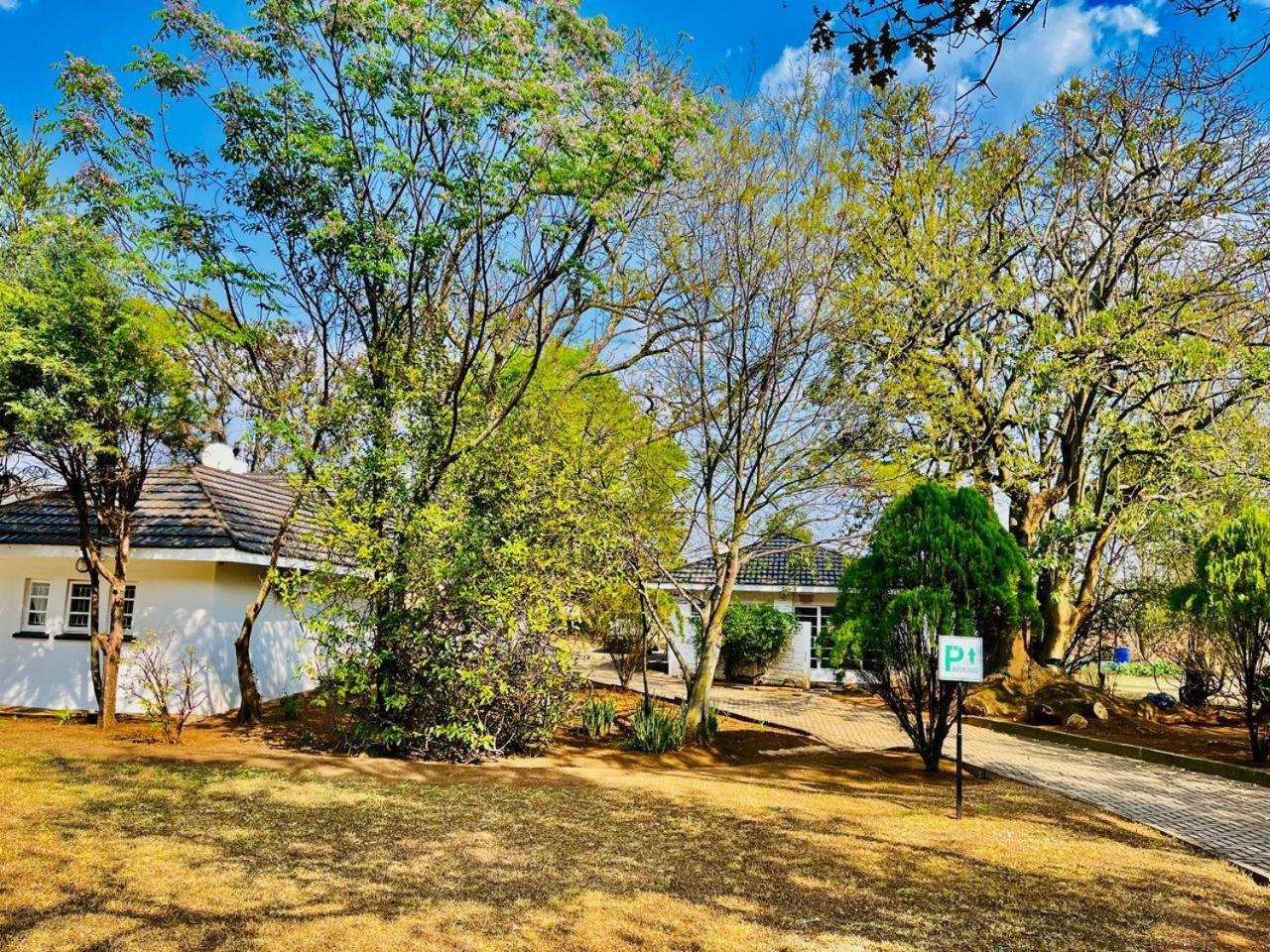نيوكاسل Oak Gardens Bed And Breakfast المظهر الخارجي الصورة
